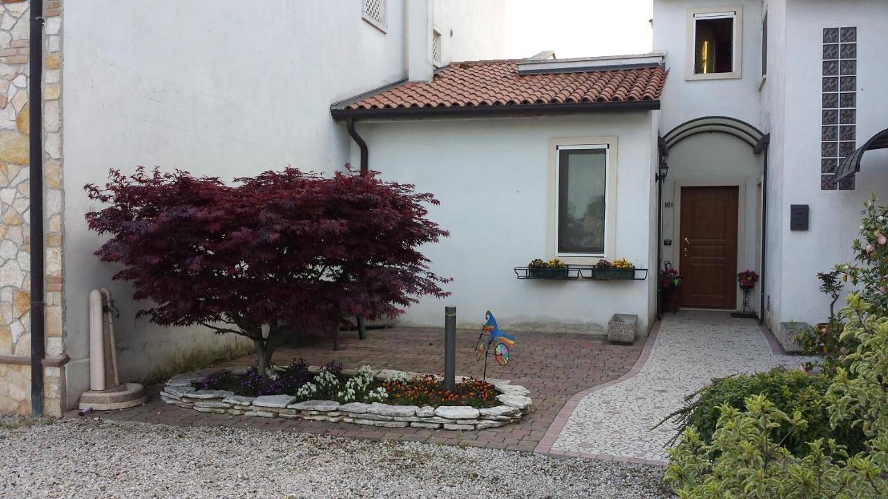 Apartamento entero, One-Bedroom House in Vicenza, Provincia de Vicenza