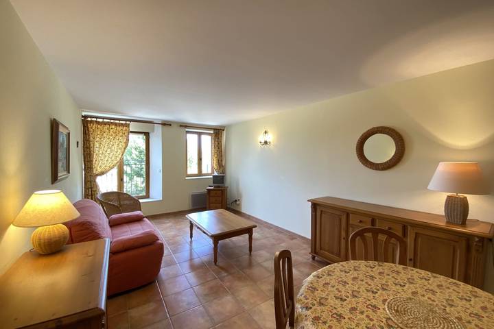 Gîte pour 2 personnes, avec jardin ainsi que terrasse et piscine, adapté aux familles à Brunet (Alpes-de-Haute-Provence) - 4