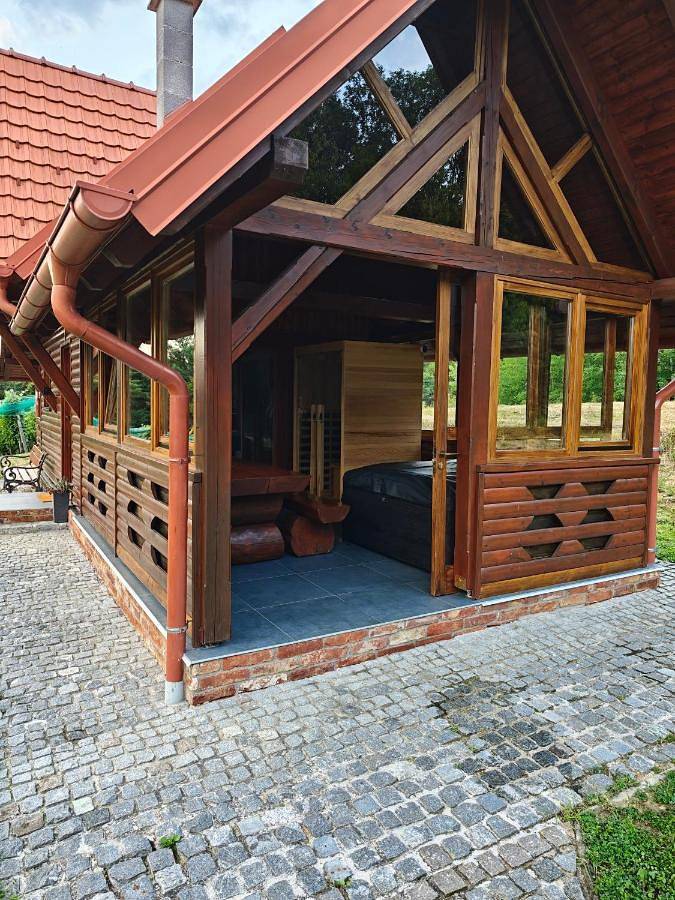 Appartement de vacances pour 2 personnes, avec vue ainsi que jardin et sauna, animaux acceptés