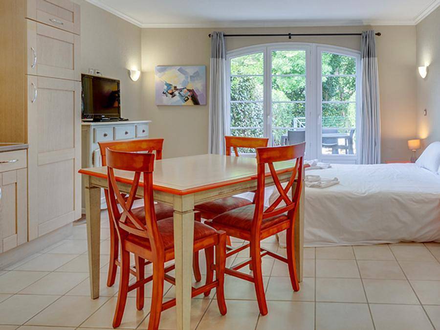 Résidence Le Domaine de Camiole - Vacancéole - Studio 2 persons - 21 m² with balcony in Callian, Draguignan region