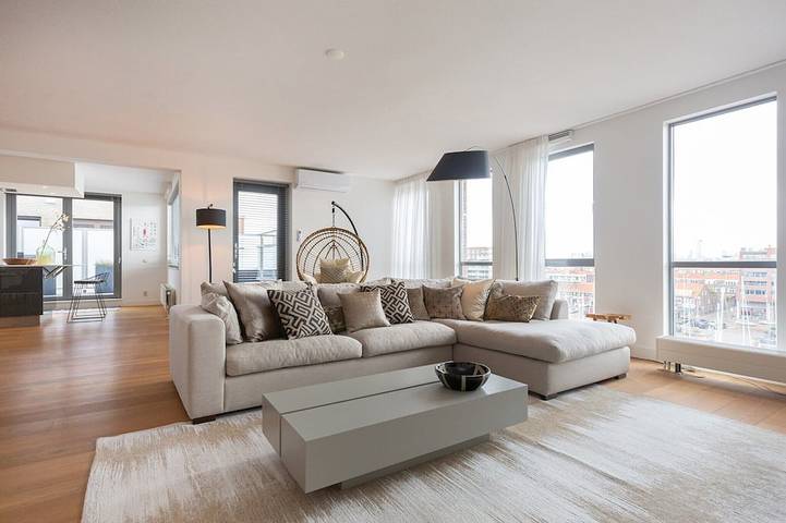 Loft voor 5 personen, met balkon in Den Haag