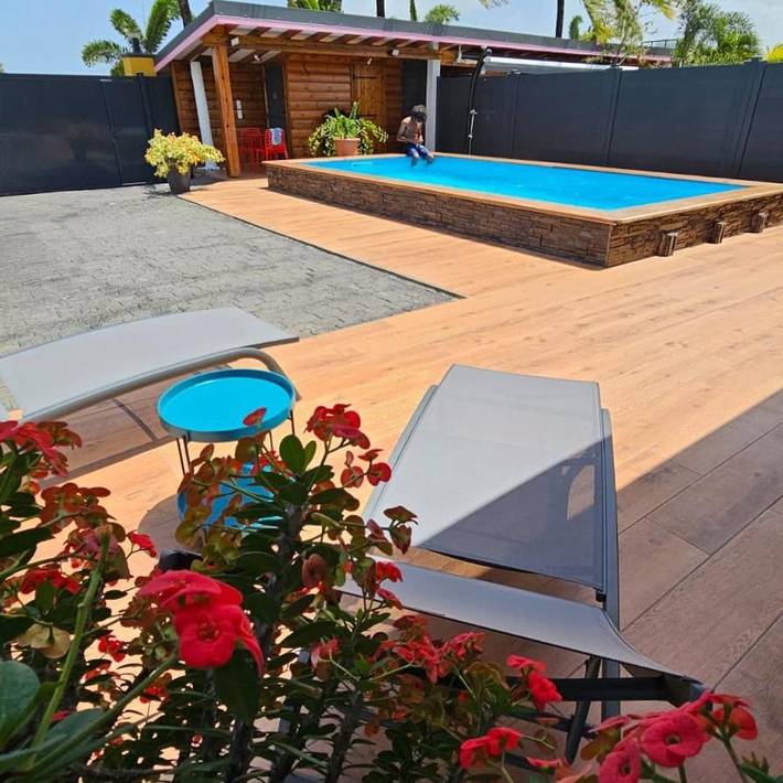 Location de vacances pour 5 personnes, avec terrasse et jacuzzi à Lamentin (Guadeloupe) - 2