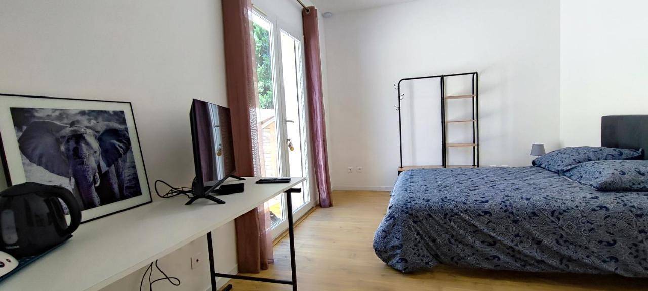 Appartement entier, Les Pins du Lac Ii in Clermont-l'Hérault, Côte méditerranéenne (France)