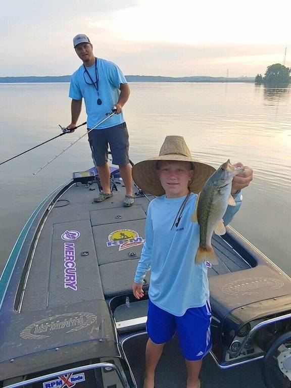 Schöne 5 Schlafzimmer, 3. 5 Bad Haus in einer ruhigen Bucht am Lake Gaston in Lake Gaston