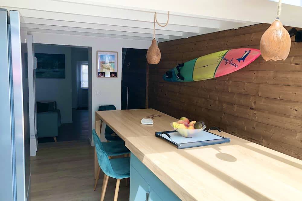 Maison de Pêcheurs Rénovée au Coeur du Village in Wissant, Boulogne-sur-Mer region