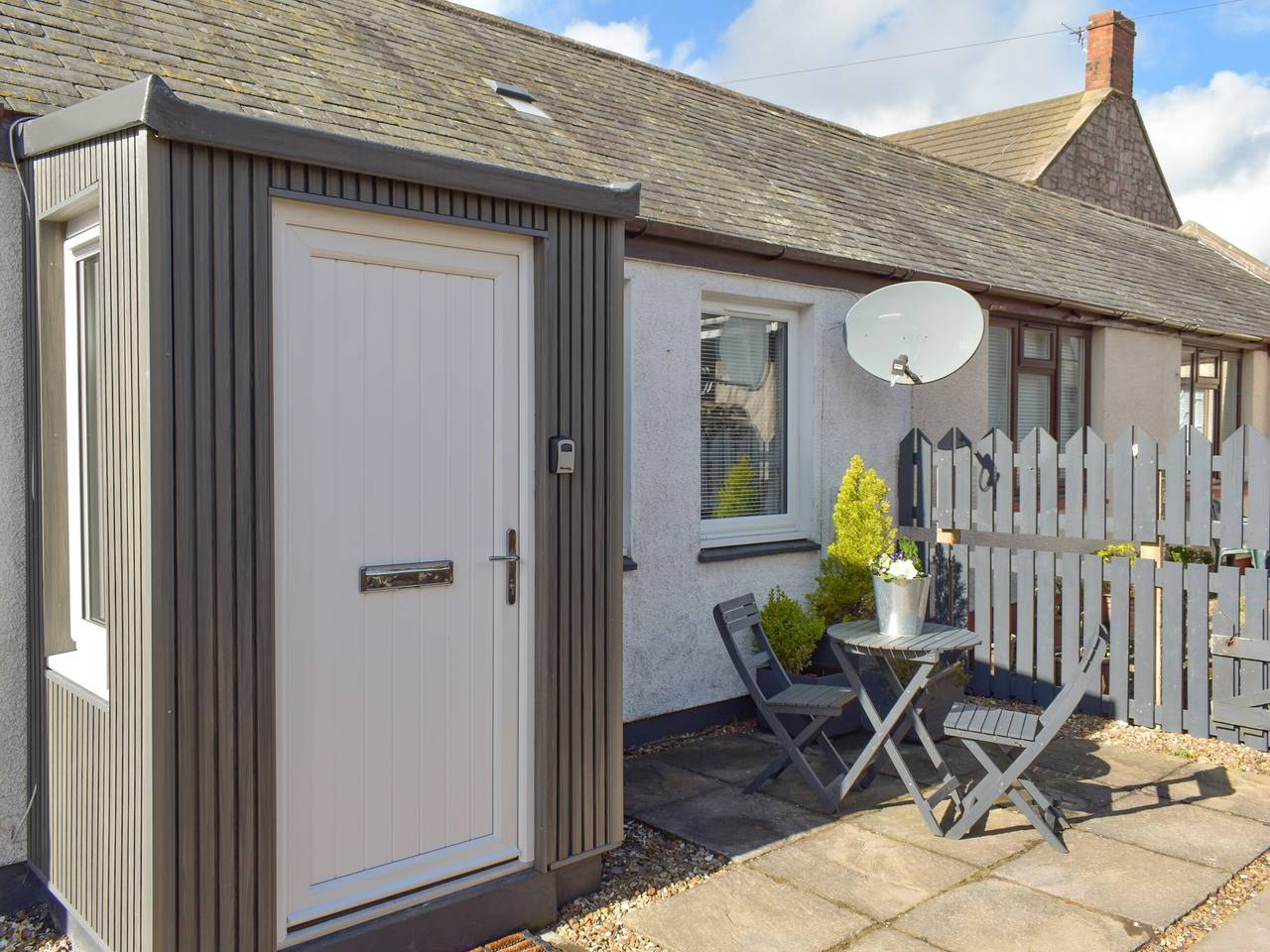 Log Cabin for 2 People in Berwick-upon-Tweed, Northumberland Coast
