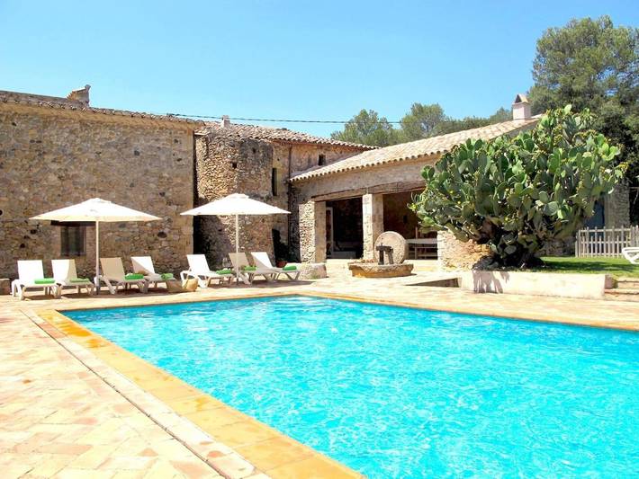 Casa rural para 10 personas, con Terraza además de Jardín y Piscina en Navata - 2