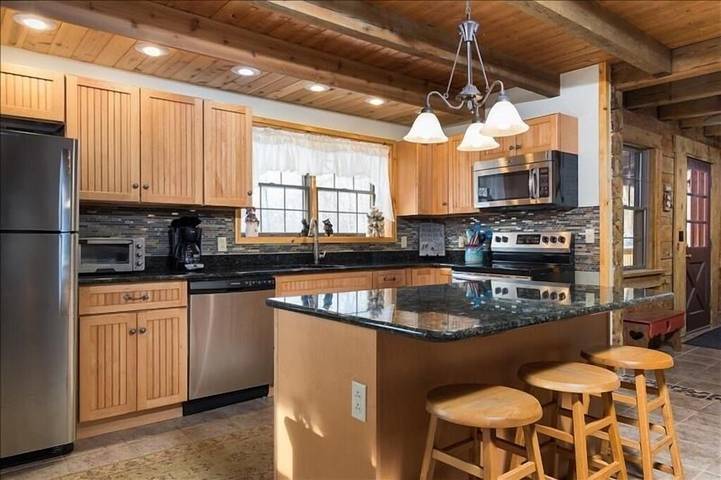 Vacation house for 6 people, with hot tub in Canaan Valley