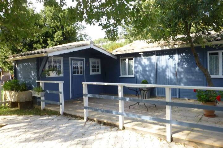 Gîte pour 2 personnes, avec terrasse ainsi que piscine et jardin dans le Luberon - 4
