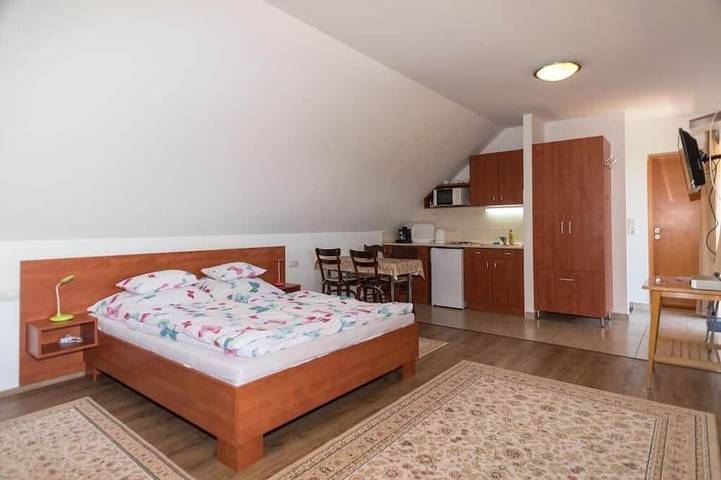 Villa für 6 Personen, mit Garten und Whirlpool am Balaton - 4