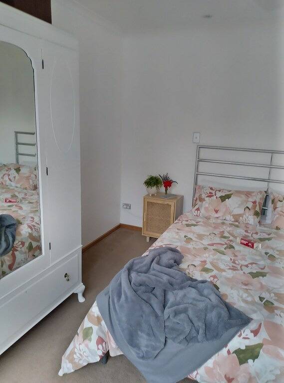 Peaceful Pet Friendly! cottage set on 1 acre - 5 mins from beach in Hobart, Tasmanien