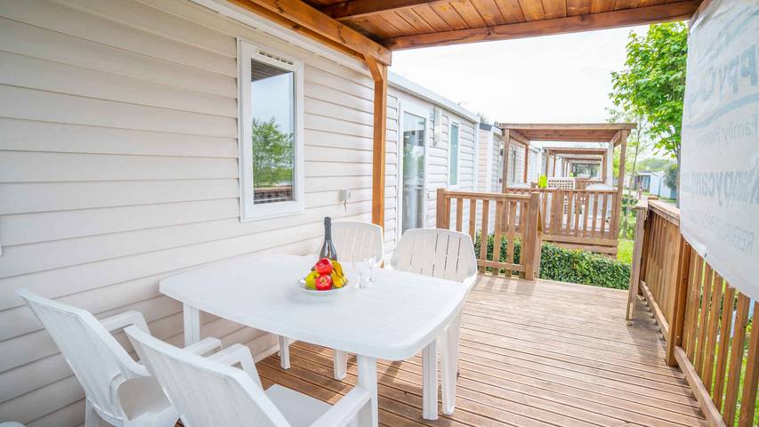 Mobilehome mit Klimaanlage, Terrasse und Pool  in Vendres, Mittelmeerküste (Frankreich)