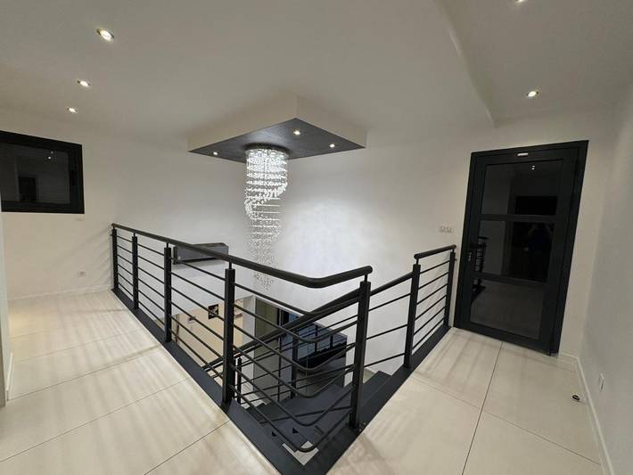 Location de vacances pour 7 personnes, avec terrasse à Aulnat - 3