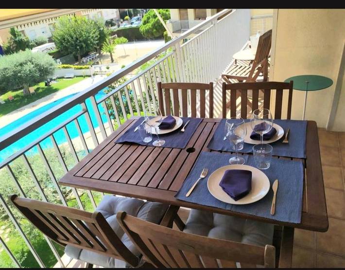 Apartamento de vacaciones para 7 personas, con vistas y piscina además de piscina para niños y jardín - 1
