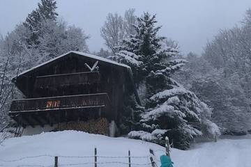 Gîte pour 6 personnes, avec balcon à Salvan