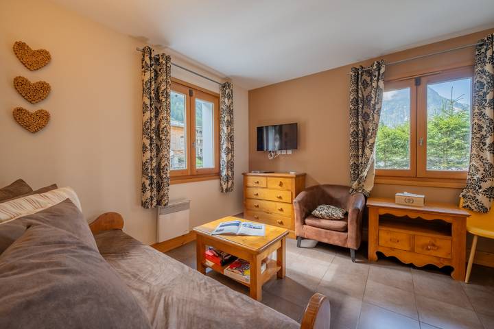 Gîte pour 3 personnes, avec piscine ainsi que sauna et terrasse, adapté aux familles à Vallorcine - 3