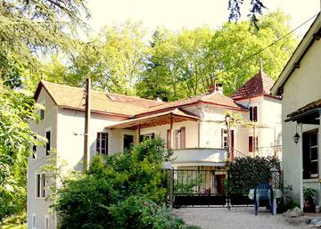 Chambre d’hôte pour 4 personnes, avec terrasse à Luzech