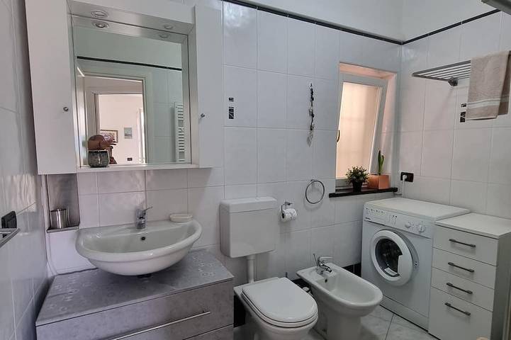 Appartamento intero, Casa Paola, Civezza - cod Citra - mare, bici e relax in Civezza, Riviera di Ponente