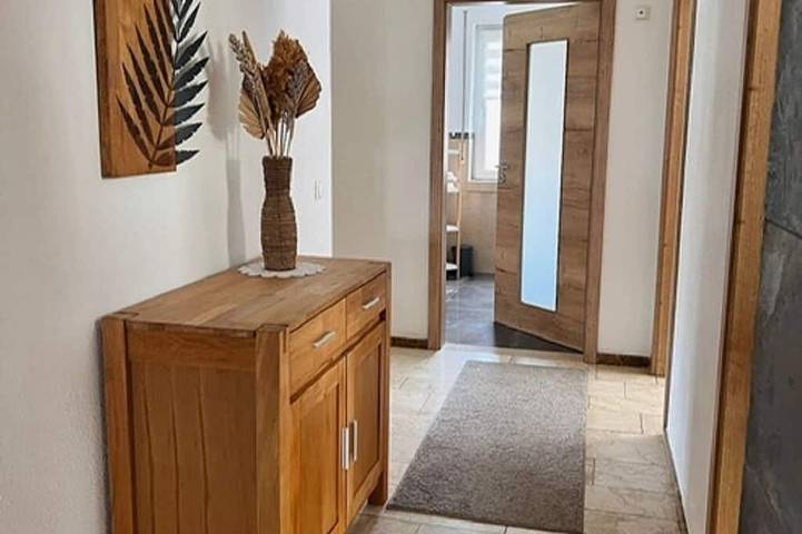 Ferienwohnung für 4 Personen, mit Whirlpool und Balkon in Berlingen (Eifel)