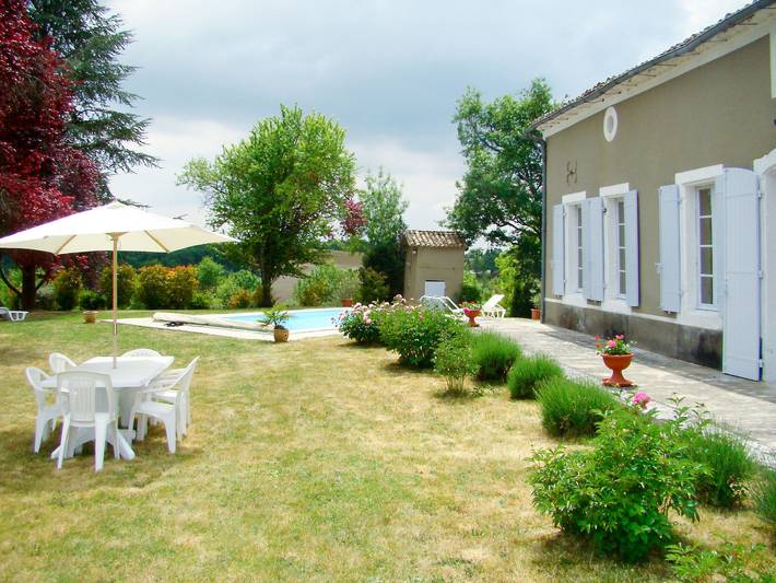 Location de vacances pour 8 personnes à Lalandusse
