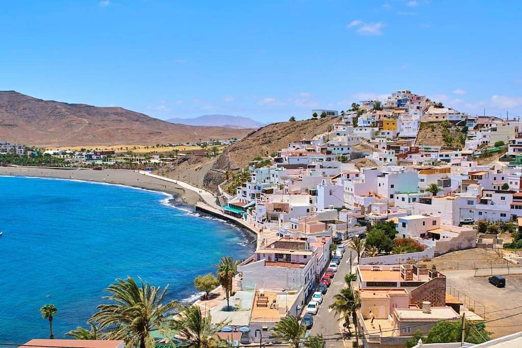 Apartamento entero, Casa Vistamar comfy 4bd few steps to the ocean in Las Playitas, Tuineje