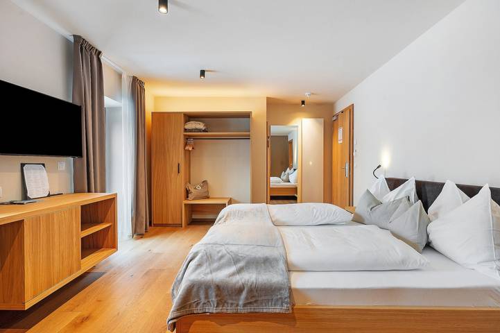 Hotel Murrer 3S Double Room 205 with Mountain View, Spa and Wellness Area in Sarnvalley, Sarntal Alps