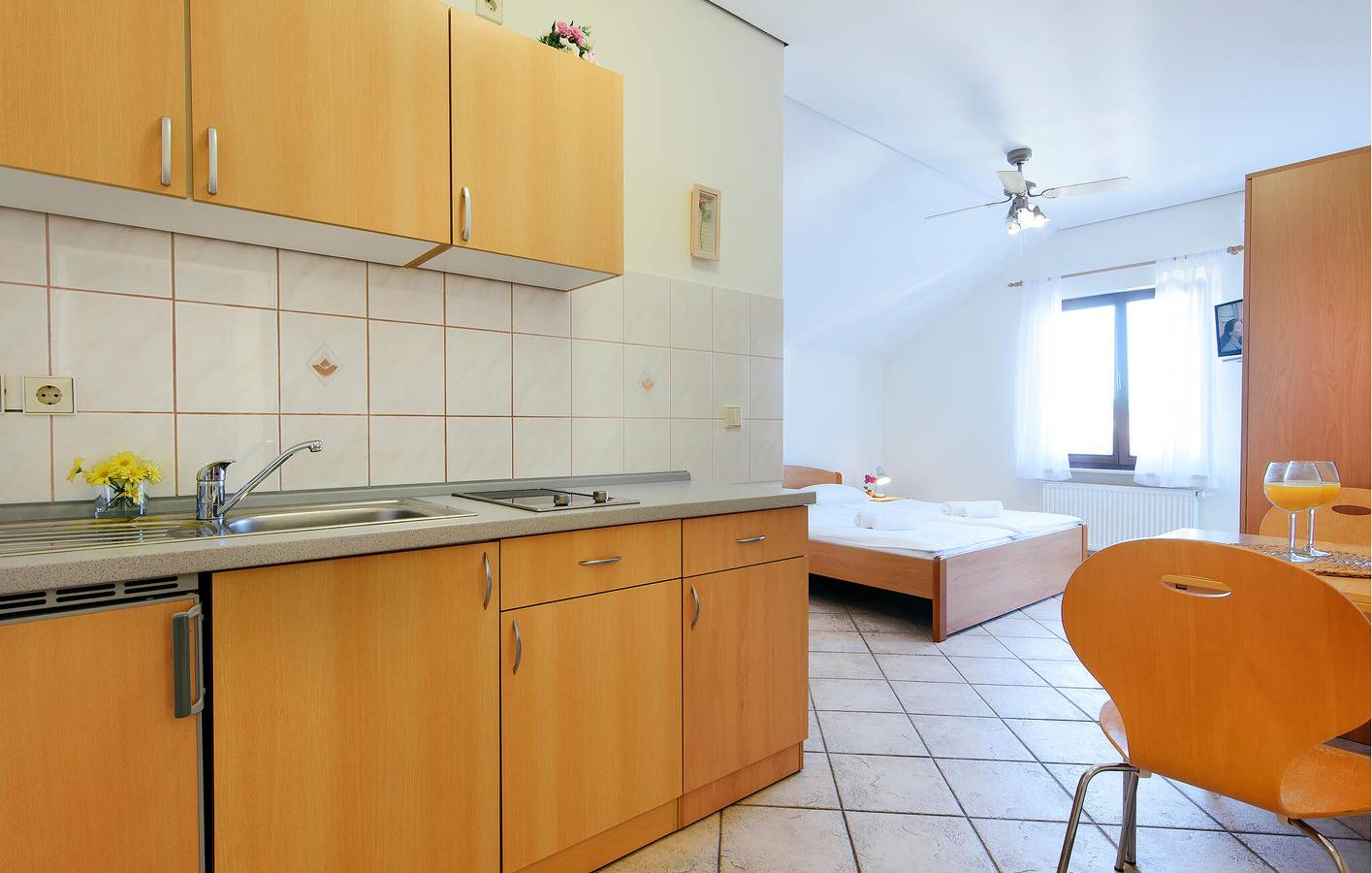 Ganze Ferienwohnung, Ferienwohnung für 2 Personen mit Terrasse in Jezera, Murter