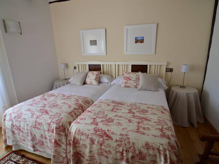 Gästezimmer "Casa de la Cadena". in Asiáin, Olza