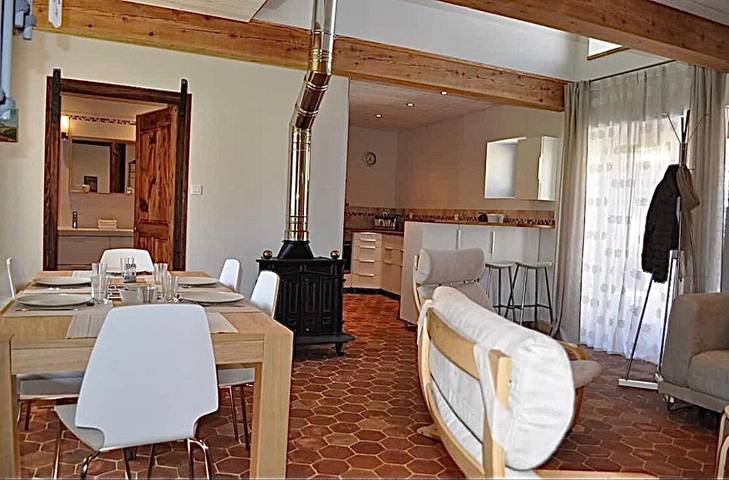 Location de vacances pour 8 personnes, avec vue et jardin, animaux acceptés à Noyers-sur-Jabron - 4