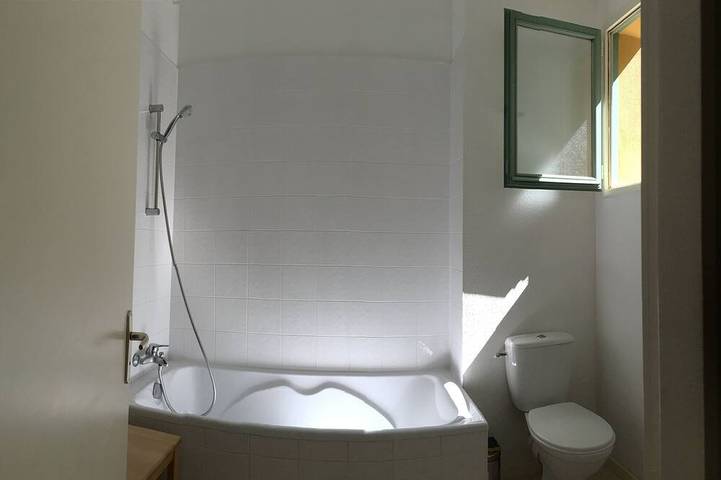 Appartement entier, Duplex C en Rez de parc, 4 pers + 1 enfant 3* en rés. de tourisme avec piscine in Montbrun-les-Bains, Région de nyons