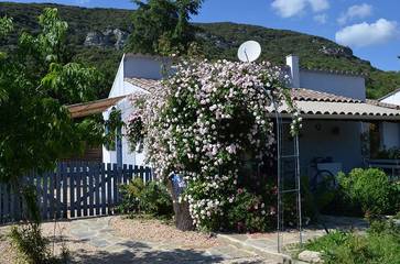 Gîte pour 4 personnes, avec piscine et jardin à Seynes