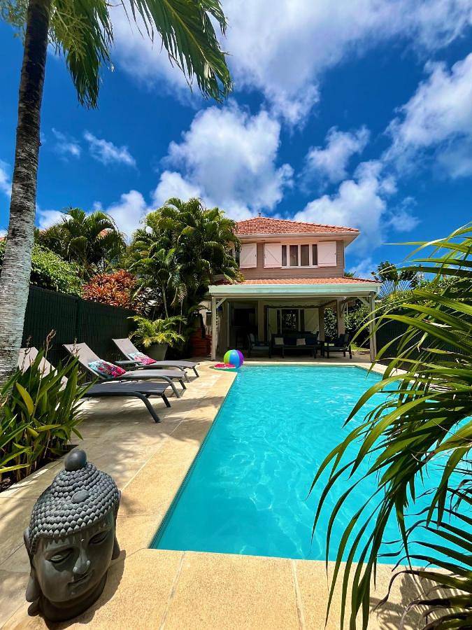 Villa pour 9 personnes, avec piscine ainsi que vue et jardin à Sainte-Anne (Martinique)