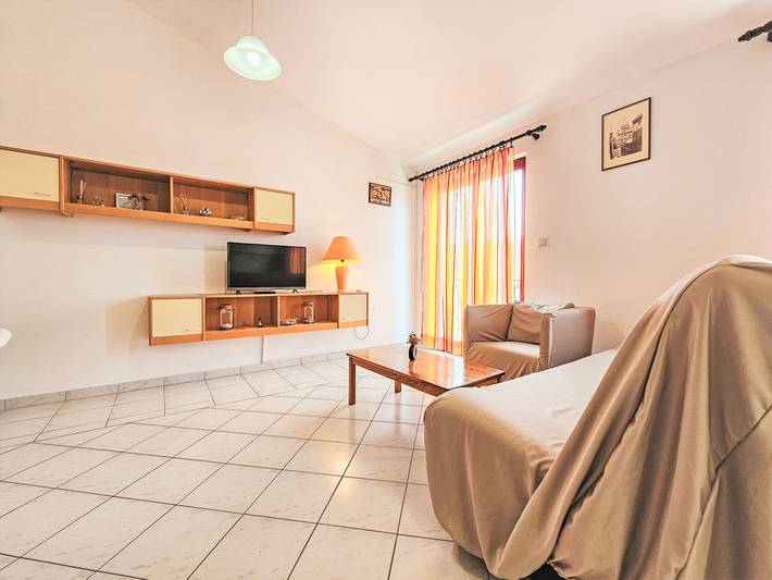 Gîte pour 8 personnes, avec jardin et terrasse, animaux acceptés à Zaboric - 4