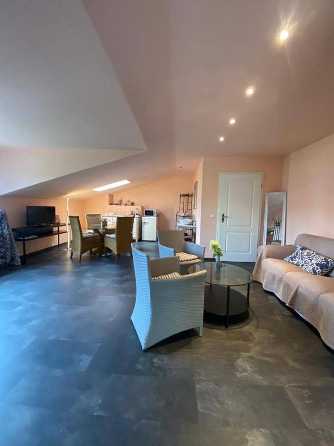 Hotel für 2 Personen, mit Terrasse und Garten sowie Ausblick in Klingenmünster