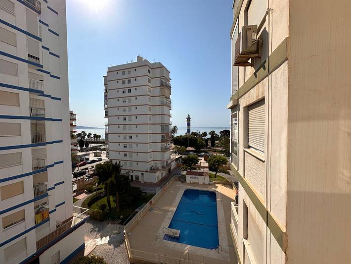 Location de vacances pour 4 personnes, avec terrasse et piscine à Torre del Mar