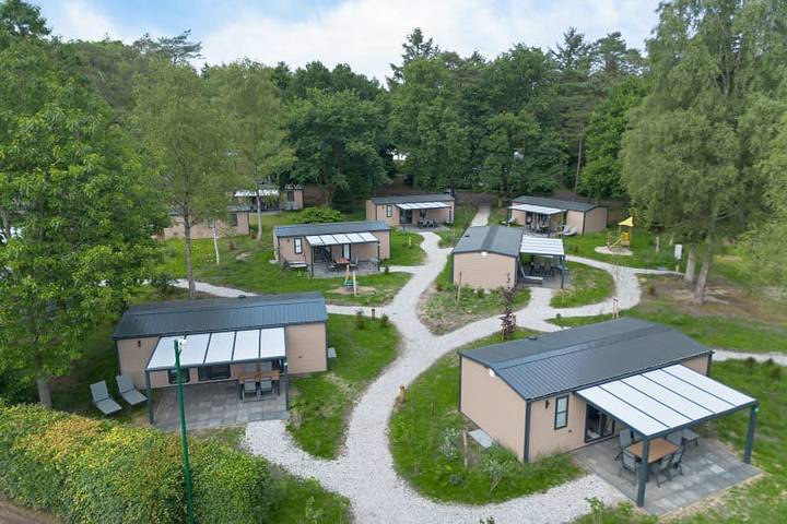 Camping für 4 Personen, mit Terrasse und Balkon/Terrasse in Gelderland - 2