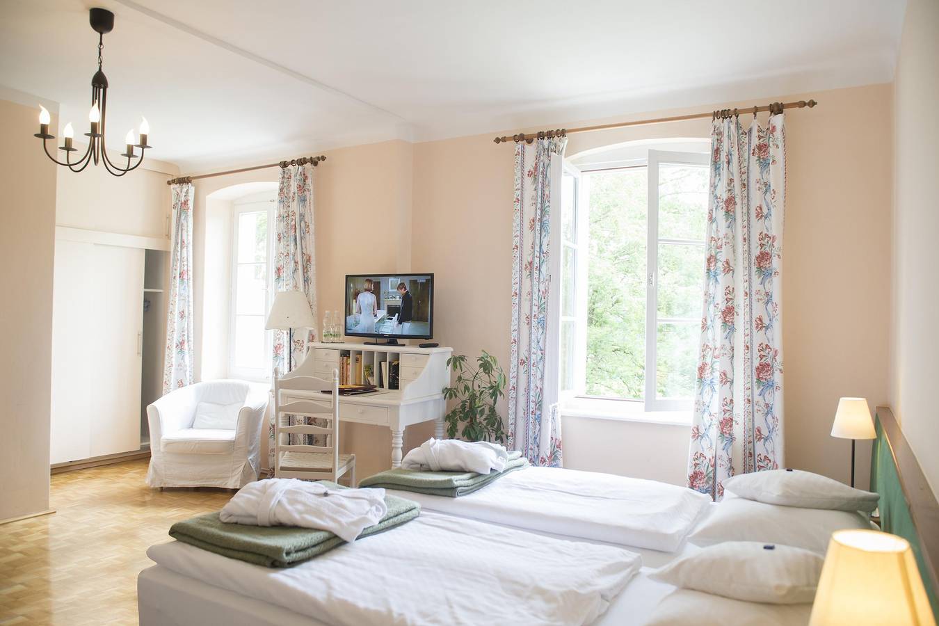 Ganze Ferienwohnung, Hotel Landsitz Pichlschloss in Mariahof, Westliche Obersteiermark