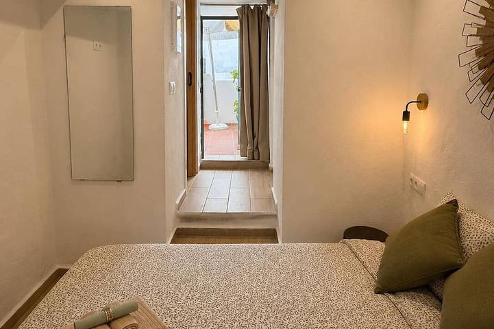 Encanto Guesthouse Room 5, Hiedra in Canillas de Aceituno, Málaga Province