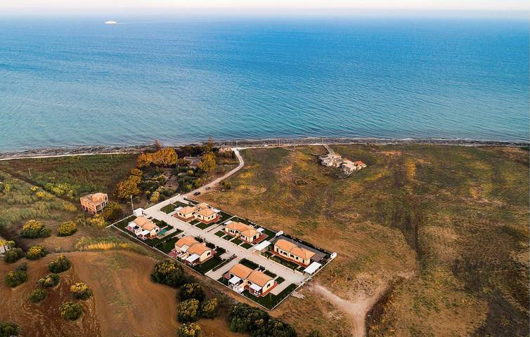 Acogedor Apartamento con AC, Estacionamiento, Terraza y WiFi - Cerca de la Playa Maganuco in Marina di Modica, Módica
