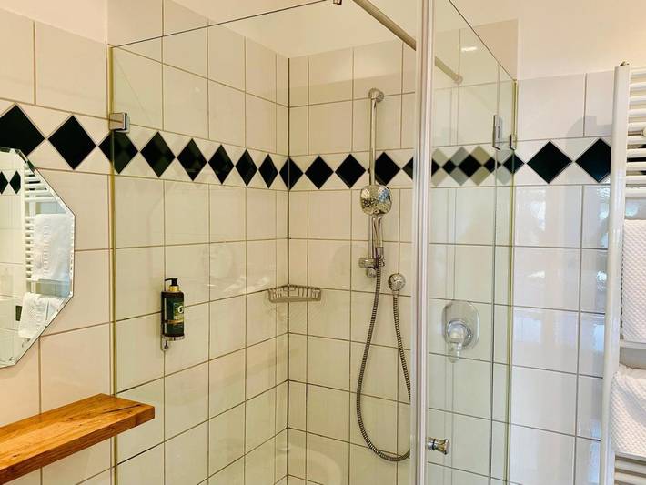 Hotel für 2 Personen, mit Terrasse, mit Haustier in Murnau am Staffelsee - 2