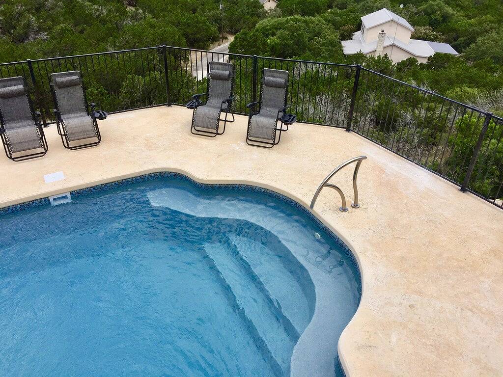 Riesiges Bauernhaus - Pool, Cabana, Blick auf den Fluss Frio, Berge & Tal, A +! in Concan, Uvalde County