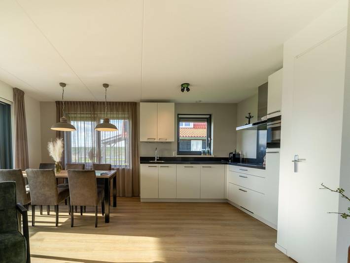 Ferienhaus in Scherpenisse am Naturgebiet in Scherpenisse, Niederländische Nordsee