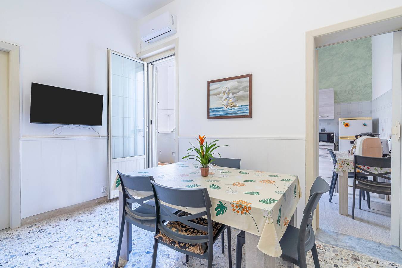 Appartamento intero, Appartamento 'Alabostreet51' con Terrazza Privata, Wi-Fi e Aria Condizionata in Augusta (Italy), Augusta (comune)