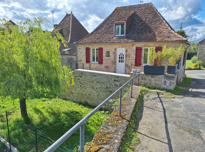 Gîte pour 4 personnes, avec terrasse et jardin, animaux acceptés