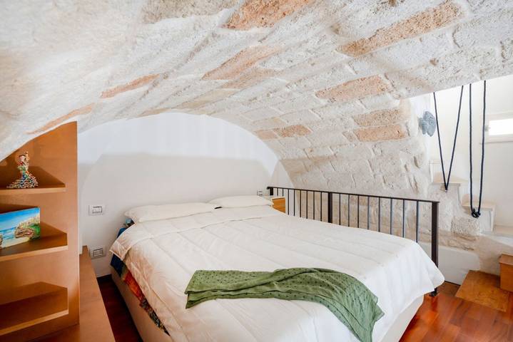 Appartement entier, Appartement de vacances pour 4 personnes avec balcon/terrasse in Lama Monachile (Polignano a Mare), Polignano a Mare