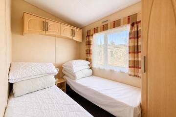 Glamping for 8 People in Skegness, Lincolnshire, Photo 3