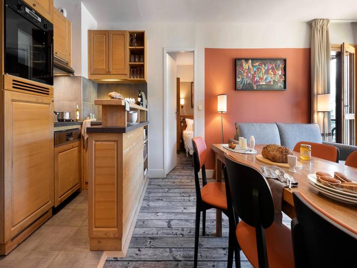 Gîte pour 6 personnes, avec balcon et sauna ainsi que jacuzzi et piscine, adapté aux familles dans Office De Tourisme De Flaine Grand Massif - 3
