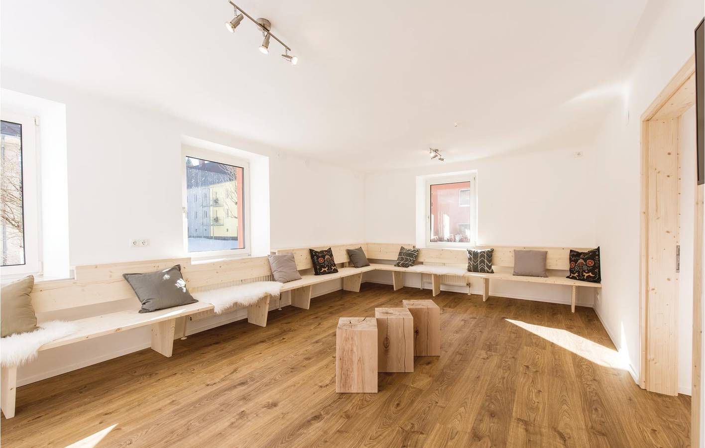 Geräumige 2-Zimmer-Wohnung mit Sauna und Terrasse, 1 km vom Strand entfernt in Eisenerz, Östliche Obersteiermark