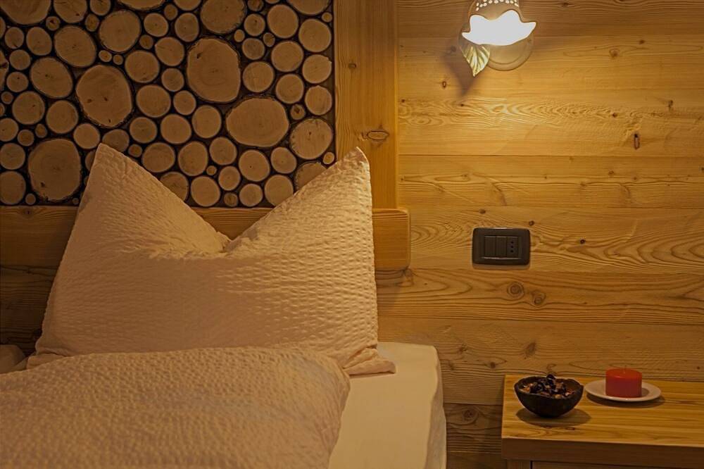 Chalet Eco-Lodge Faè - Chalet Panoramic in Sant'Antonio di Mavignola, Comune di Pinzolo