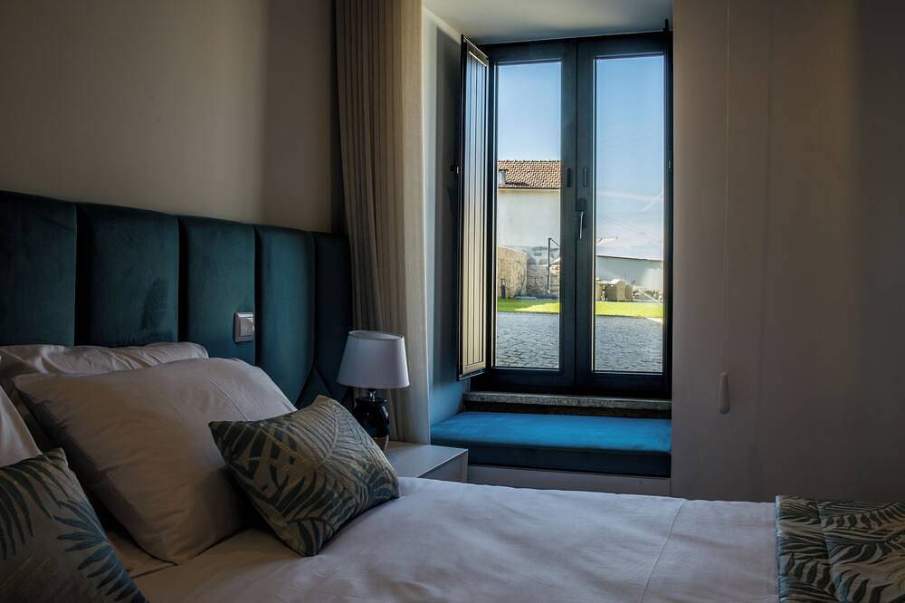 \na calm and peaceful place, ideal for families, surrounded by history. in Distrito de Porto